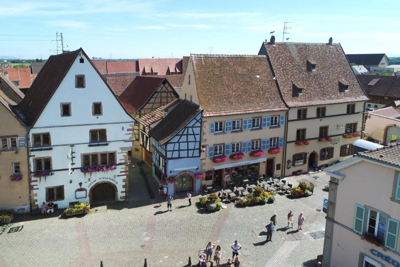 Gites Au Chateau Fleuri Eguisheim Ruang foto